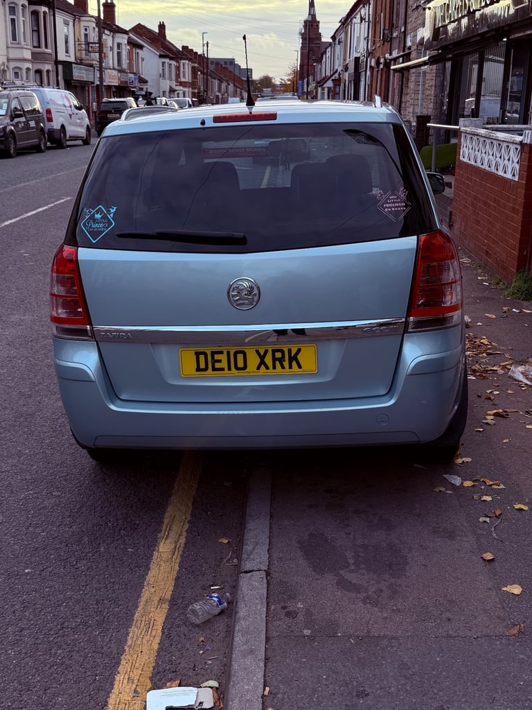 Vauxhall, ZAFIRA, MPV, 2010, Manual, 1686 (cc), 5 doors