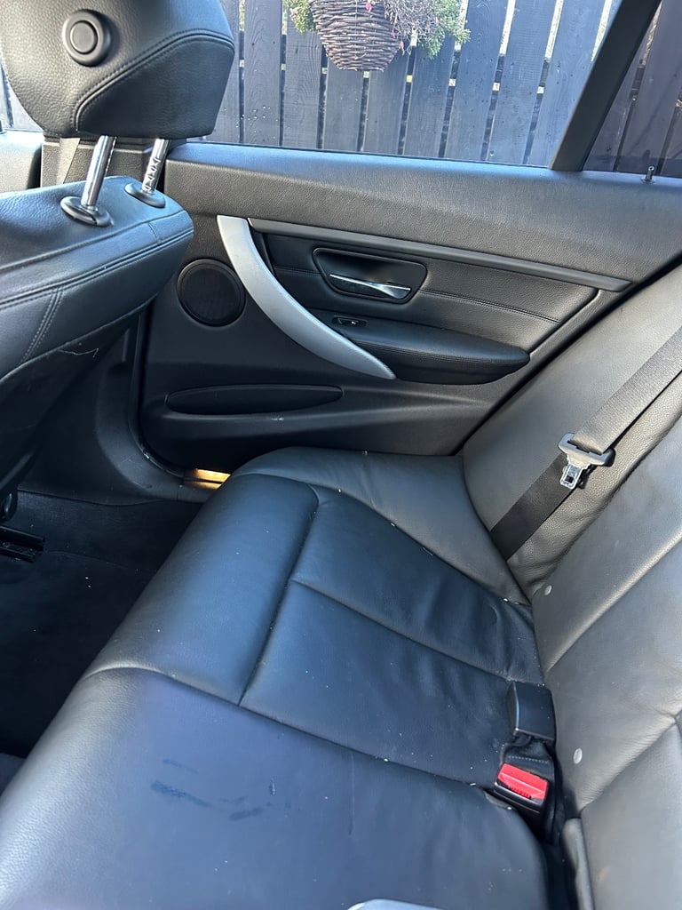 BMW, 3 SERIES, Saloon, 2013, Manual, 1995 (cc), 4 doors