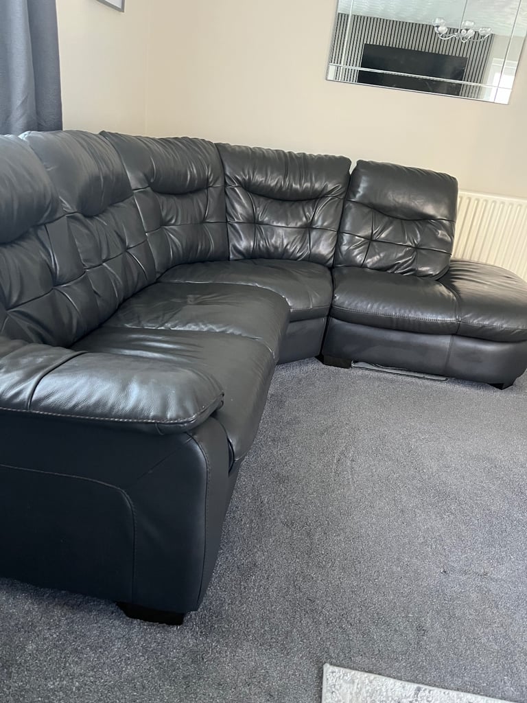 Leather corner sofa 