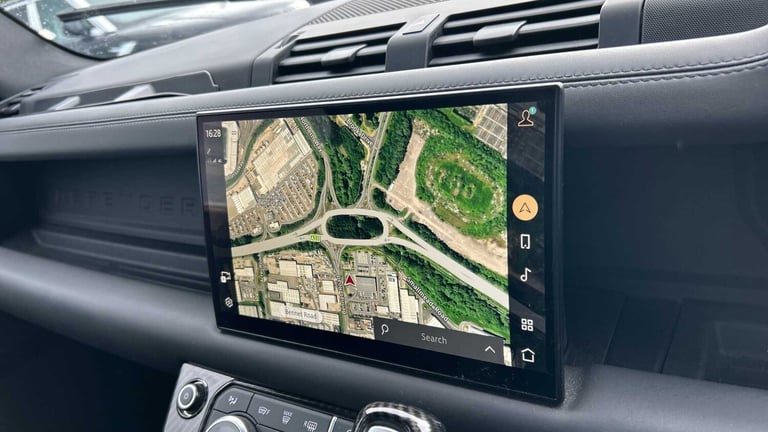 2022 Land Rover Defender 5.0 P525 V8 Carpathian Edition 90 3dr Auto ESTATE PETROL Automatic