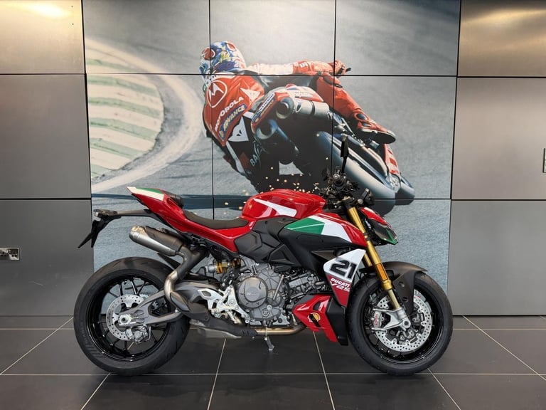 image for 2025 Ducati Streetfighter V2s Troy Bayliss Edition – Ducati Manchester Exclusi