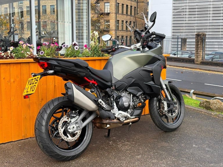 DUCATI MULTISTRADA V2 S