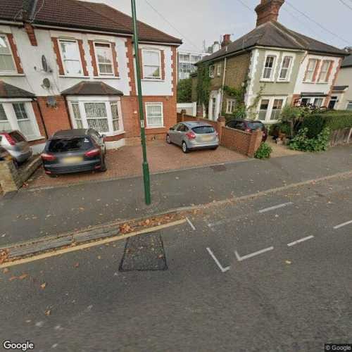 FANTASTIC Parking Space to rent in Sutton (SM1)