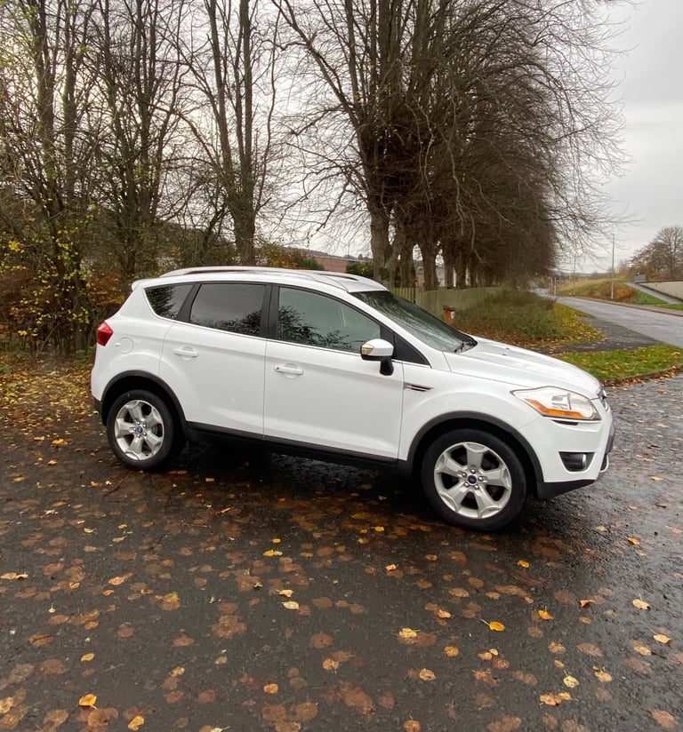 Ford, KUGA, Estate, 2010, Manual, 1997 (cc), 5 doors