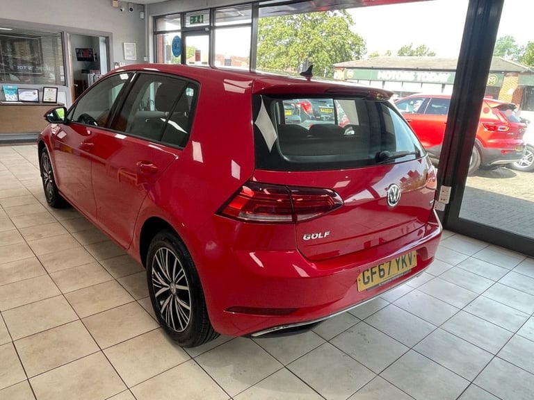 2017 Volkswagen Golf 1.6 TDI SE Nav Hatchback 5dr Diesel DSG Euro 6 (s/s) (115 ps) Hatchback Dies...