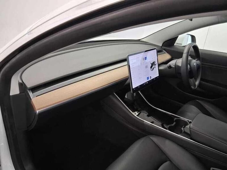 2020 Tesla Model 3 Standard Range Plus Saloon 4dr Electric Auto RWD (241 bhp) SALOON Electric Aut...