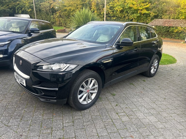 image for 2018 Jaguar F-Pace 2.0 D180 Prestige Auto AWD Euro 6 (s/s) 5dr ESTATE Diesel Automatic