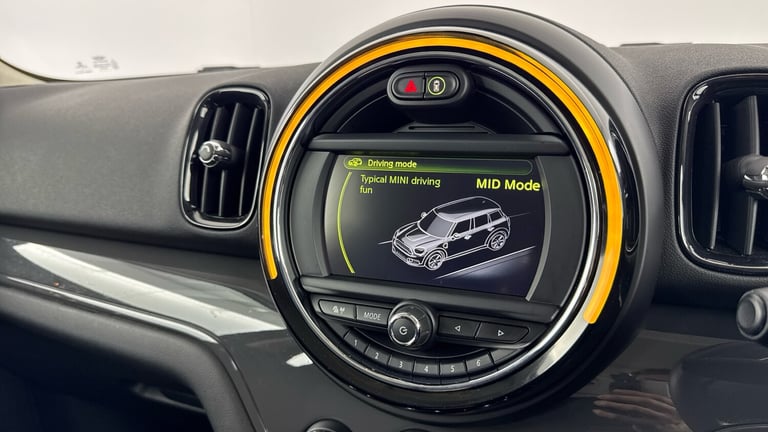 2017 MINI Countryman 2.0 Cooper D ALL4 5dr Auto [Chili Pack] Diesel Hatchback Hatchback Diesel Au...