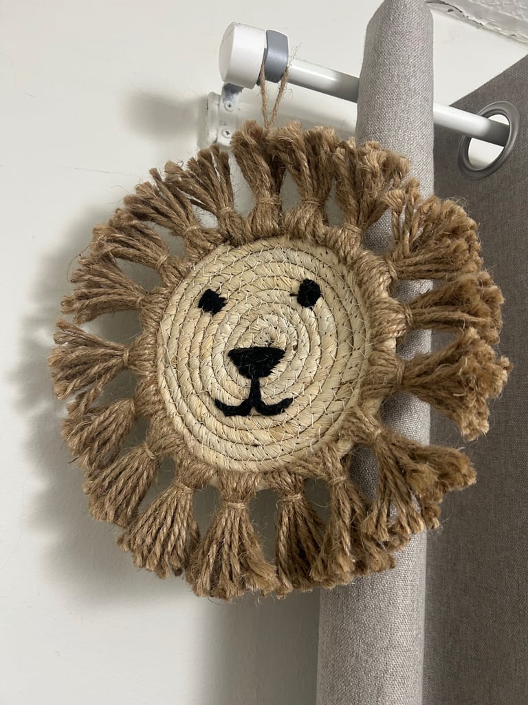 Safari animal themed nursery decor 