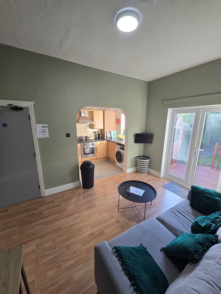 Universal Credit, PIP, DSS ROOMS ERDINGTON 