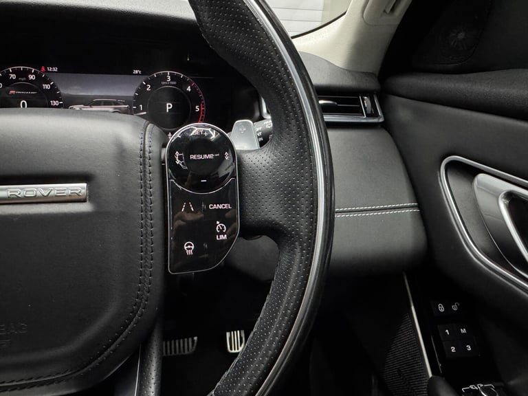 2018 Land Rover Range Rover Velar 2.0 D240 R-Dynamic HSE Auto 4WD Euro 6 (s/s) 5dr ESTATE Diesel ...