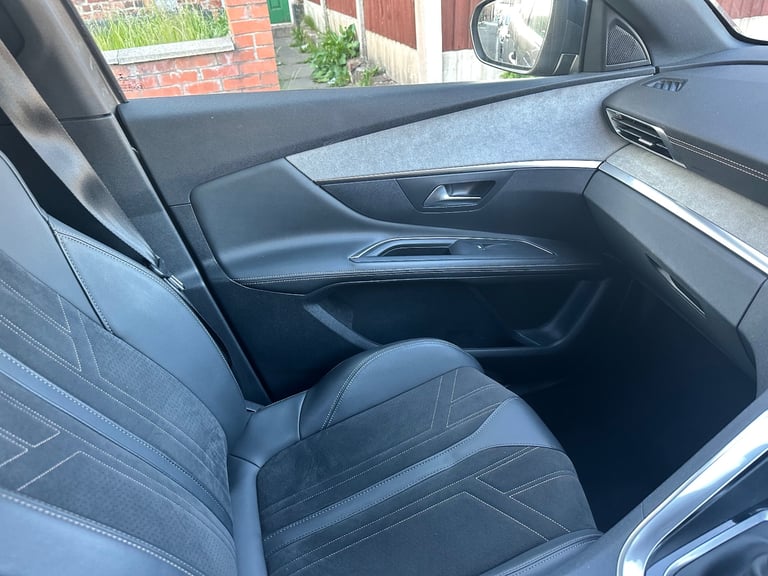 Peugeot, 3008, Hatchback, 2021, Manual, 1199 (cc), 5 doors