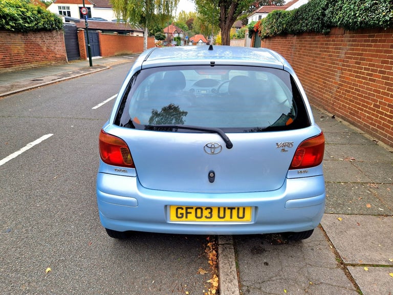 AUTO TOYOTA YARIS 1.3 VVT-I ULEZ FREE DRIVES GREAT 