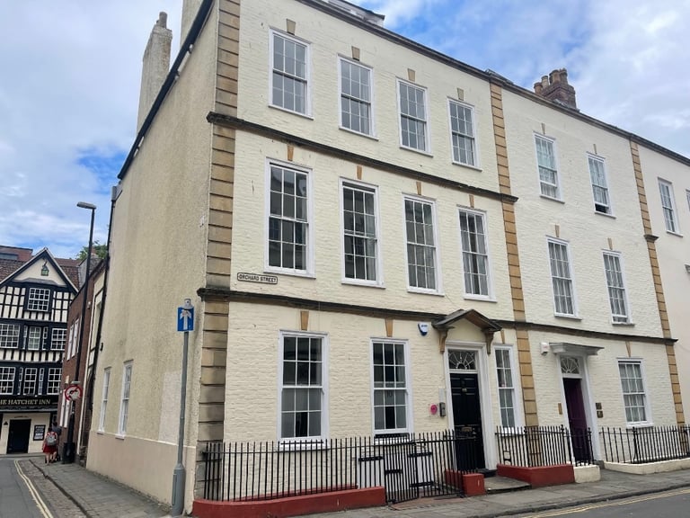 Ground Floor 8 - 10 desk fully serviced office space in Bristol City Centre 