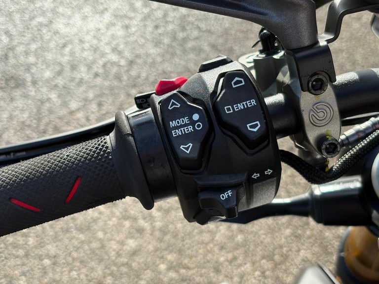 2024 Ducati Streetfighter SP2