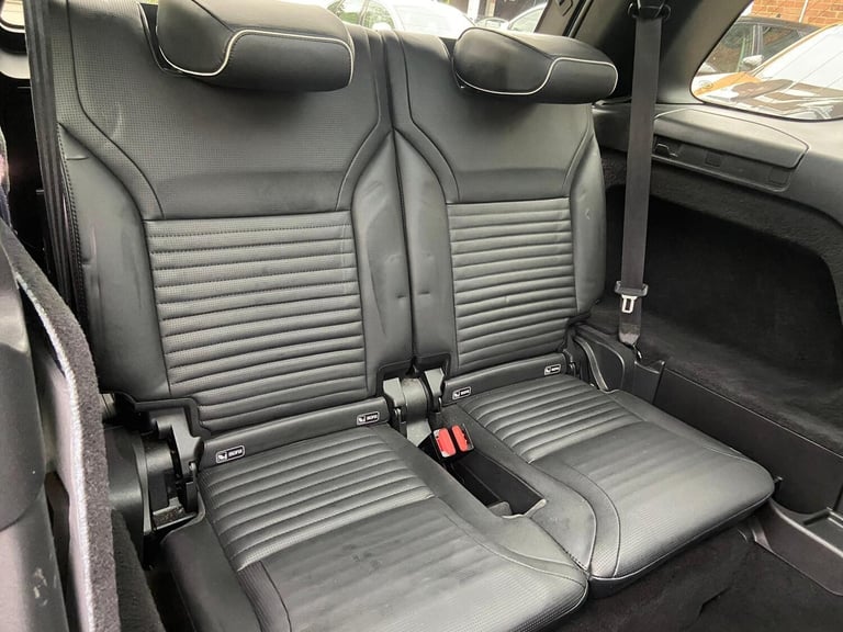 2019 Land Rover Discovery 3.0 SD V6 HSE Auto 4WD Euro 6 (s/s) 5dr ESTATE Diesel Automatic