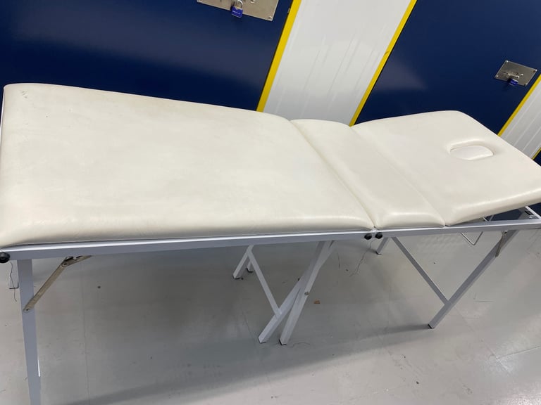 Beauty/massage beds