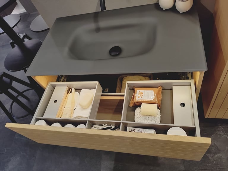 Dansani YOU! 80cm Vanity Set Light Oak *Manufacturers Ex-display* rrp £6409