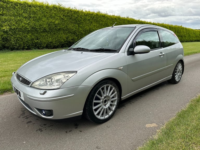 2004 Ford Focus 2.0 ST170 3dr HATCHBACK Petrol Manual - Image 3