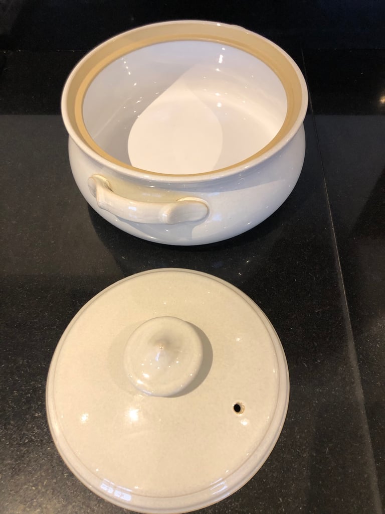 Denby Linen Casserole Dish and Lid great condition 