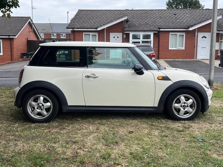 2008 MINI Hatch 1.4 One 3dr Auto HATCHBACK Petrol Automatic