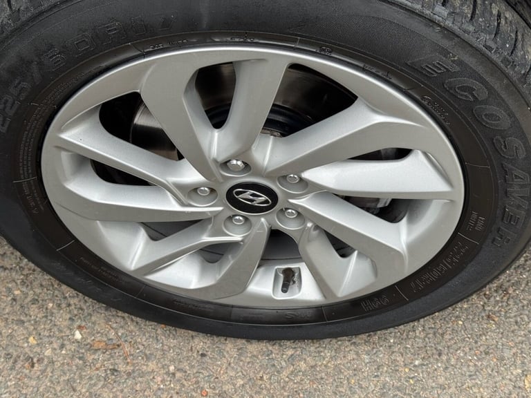 2018 Hyundai TUCSON 1.7 CRDi Blue Drive SE Nav SUV 5dr Diesel DCT Euro 6 (s/s) (141 ps) ESTATE Di...