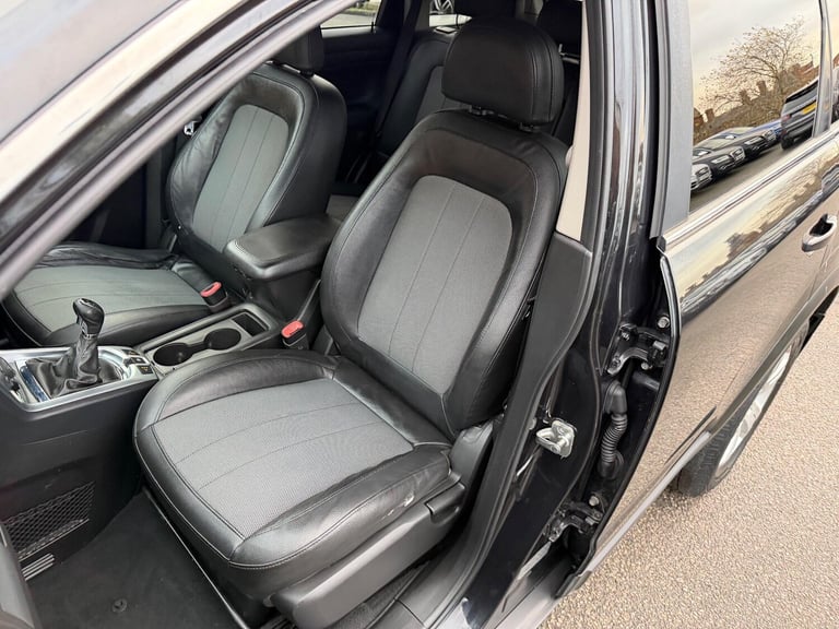 2015 Vauxhall Antara 2.2 CDTi Exclusiv 2WD Euro 5 (s/s) 5dr HATCHBACK Diesel Manual