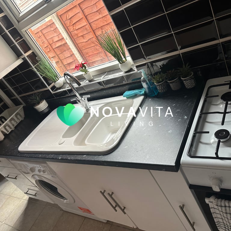 4 Fully Furnished LARGE Rooms FREE Rent DSS DWP Accepted Supported Temporary Accommodation