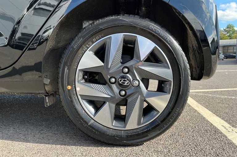 2025 Hyundai i10 1.2 Advance Hatchback 5dr Petrol Auto Euro 6 (s/s) (79 ps) Hatchback Petrol Auto...