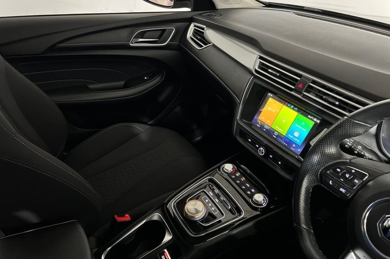 2021 71 MG MG 5 52.5KWH EXCITE ESTATE 5DR ELECTRIC AUTO (156 PS) REAR PARKING CA