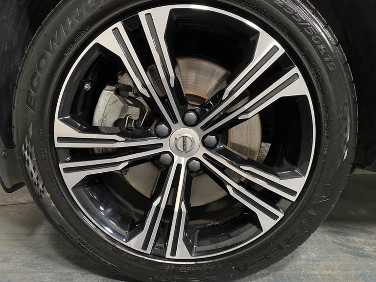 2022 Volvo XC40 1.5h T5 Twin Engine Recharge 10.7kWh Inscription Pro Auto Euro 6 (s/s) 5dr ESTATE...