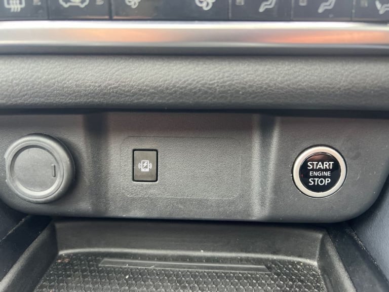  Nissan Qashqai 1.3 DiG-T MH Tekna 5dr Petrol