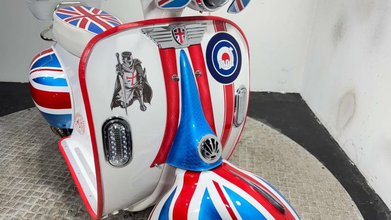 Ajs MODENA 2025 51 MILES CUSTOM SCOOTER 125CC EYE CATCHING BIKE