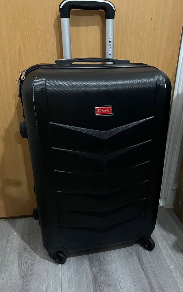 medium suitcase Ravitt black 4 wheels luggage travel case DAMAGE PLEASE READ DESCRIPTION