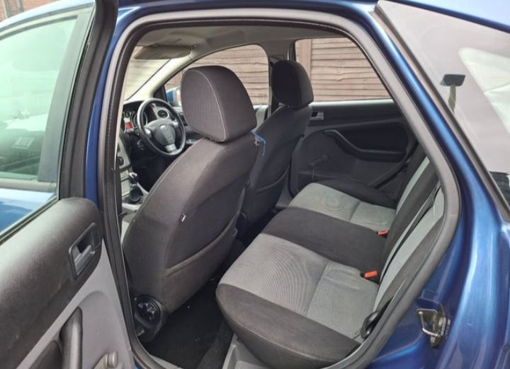 Ford, FOCUS, Hatchback, 2010, Manual, 1596 (cc), 5 doors