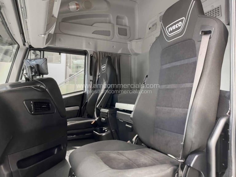 Iveco Stralis NP460, CNG Truck, Fixed Fifth Wheel, Visor, Rear Mounted Batteries