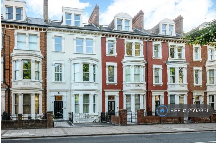 3 bedroom flat in Petersham Road, Richmond, Surrey, TW10 (3 bed) (#2593831)