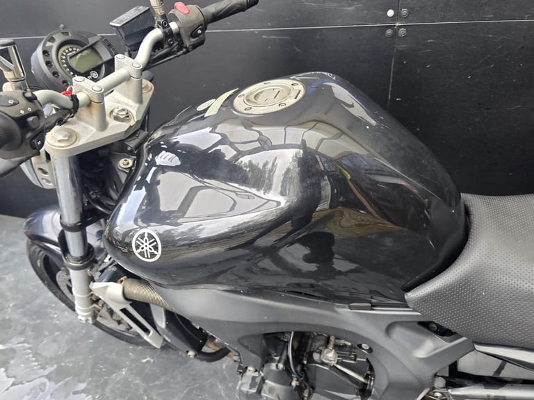 YAMAHA FZ6 PROJECT BIKE HPI CLEAR 1 OWNER