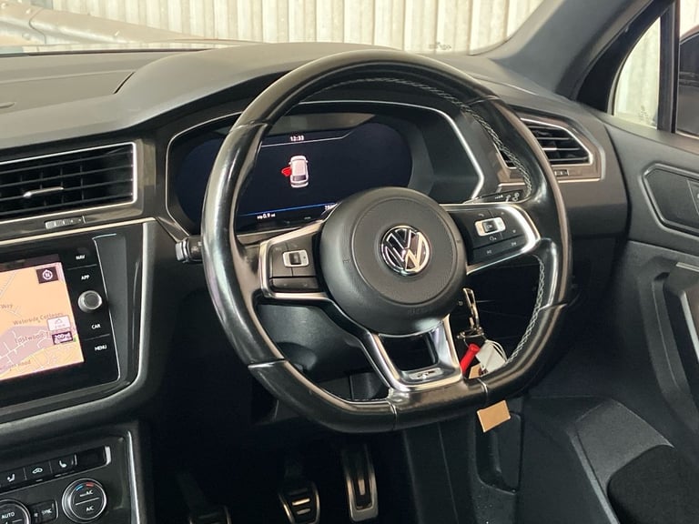 2017 Volkswagen Tiguan 2.0 TDi 150 4Motion R-Line 5dr SUV DIESEL Manual