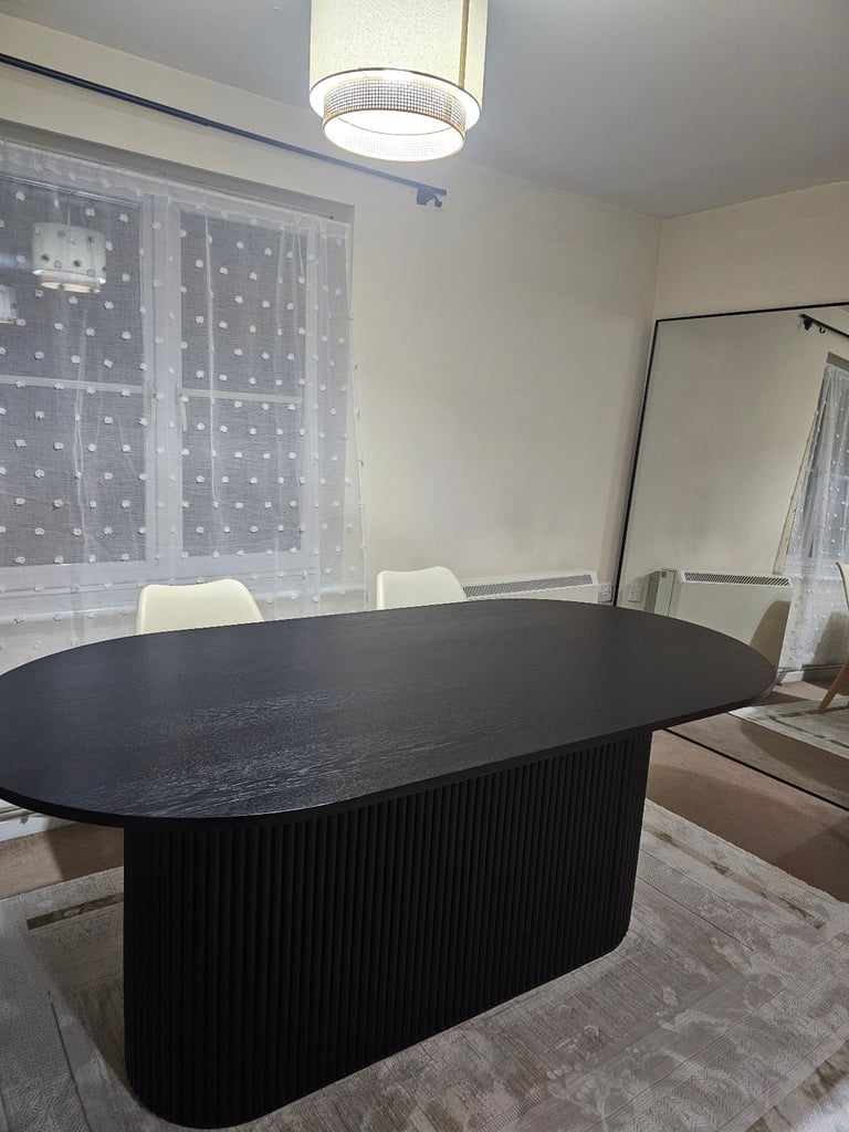 Dining table with chairs 