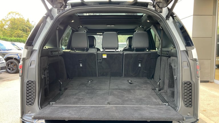 2022 Land Rover Discovery 3.0 D300 R-Dynamic SE 5dr Auto Diesel Station Wagon Station Wagon Diese...