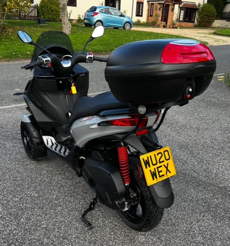 2020 PIAGGIO MP3 HPE SPORT TRICYCLE FULL MOT ONLY 2500 MILES FROM NEW! LOVELY!