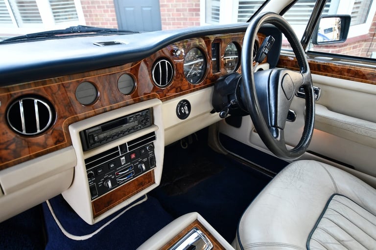 1990 Rolls-Royce Silver Spirit 4dr Auto SALOON Petrol Automatic - Image 14