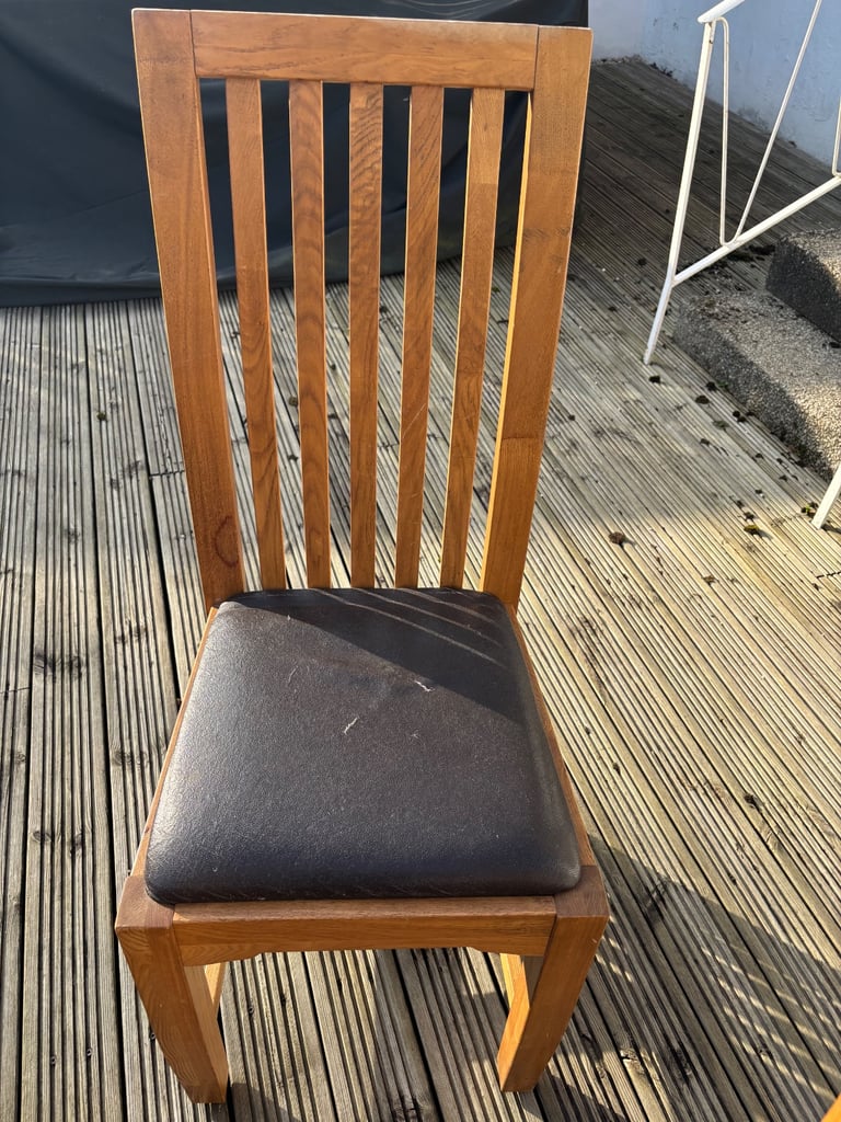 4 Solid Oak Dining Chairs