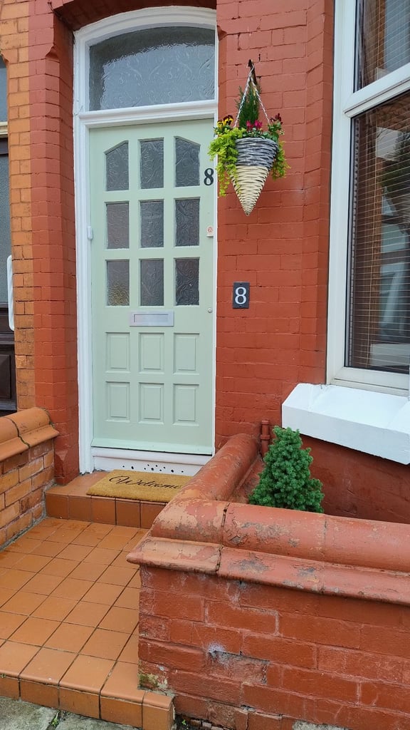 3 Bedroom unfurnished terraced property in Aigburth Vale, Liverpool, to rent