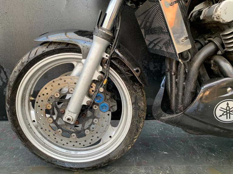 YAMHA FZS 600 FAZER PROJECT BIKE