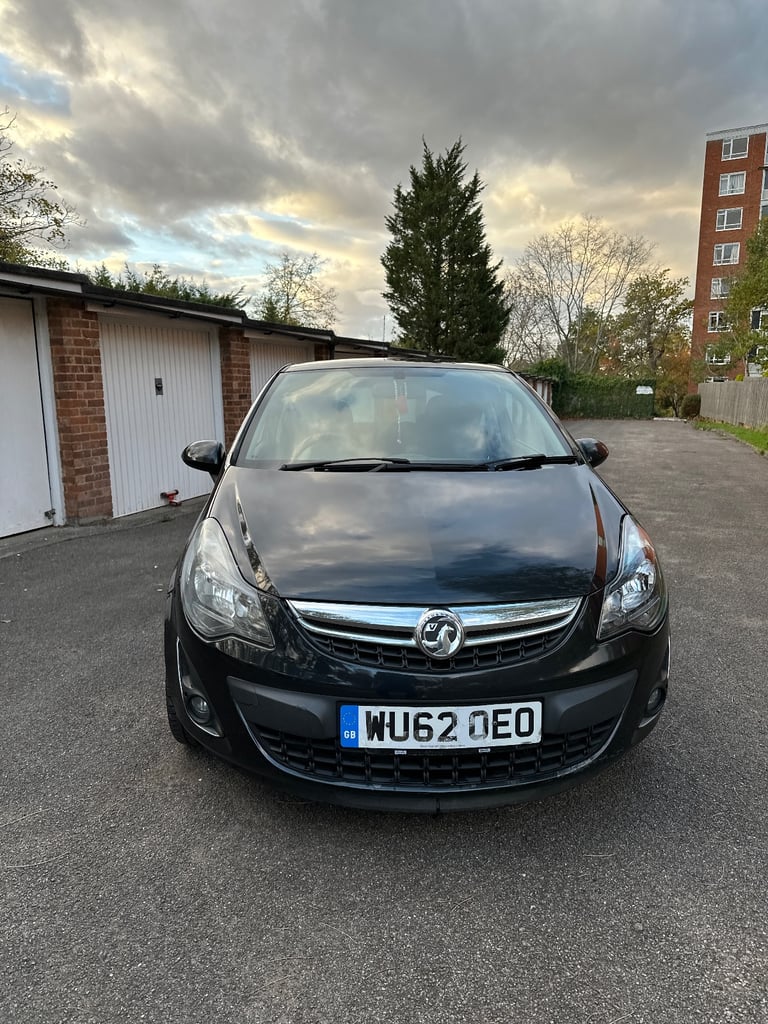 image for Vauxhall, CORSA, Hatchback, 2012, Manual, 1229 (cc), 3 doors LIMITED Edition 