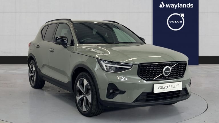 2023 Volvo XC40 Plus, B3 mild hybrid, Petrol, Dark (360 Camera, Heated Windscreen) Estate Petrol ...