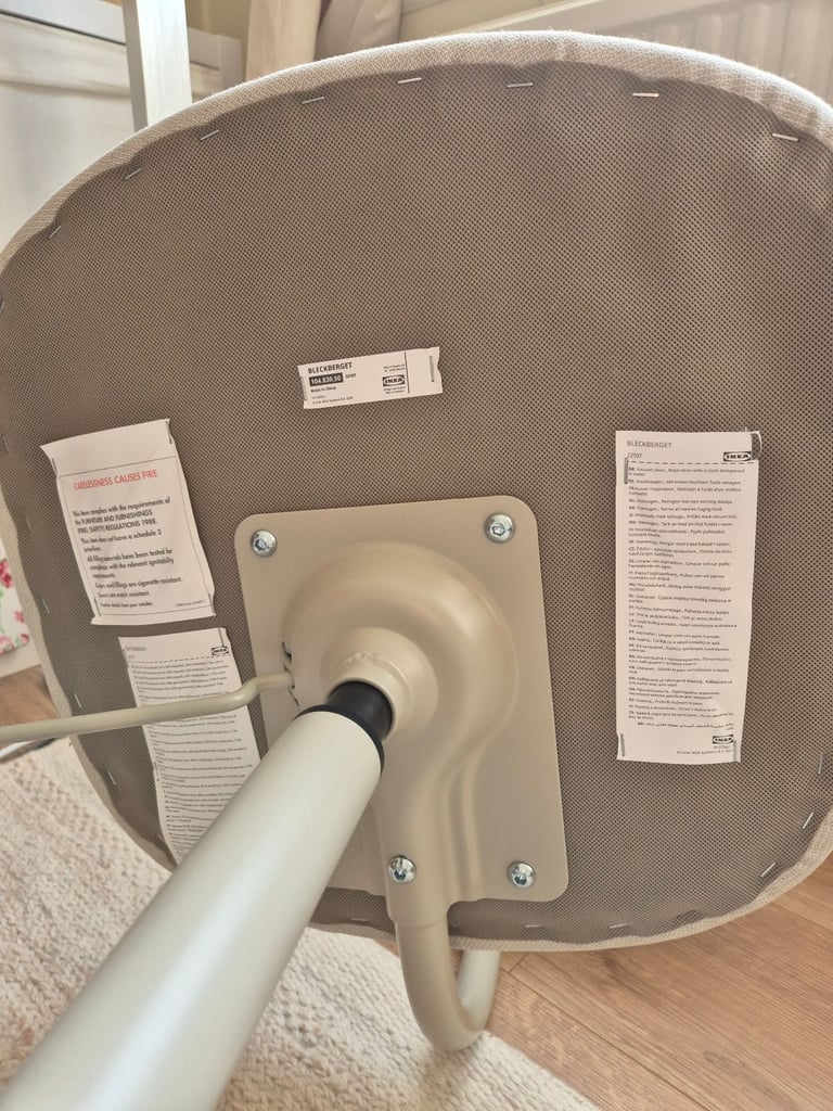 IKEA office desk chair like new