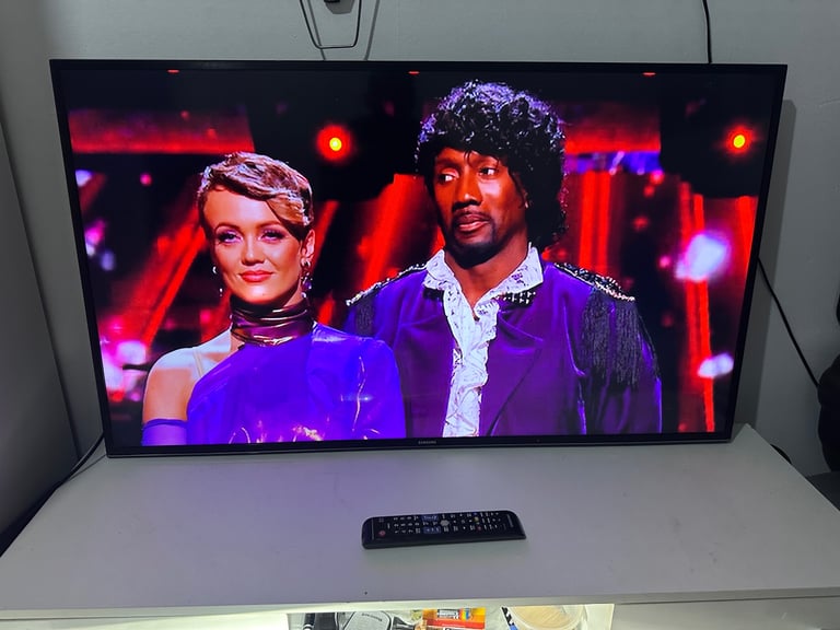 Free delivery 48”Samsung 4k Smart LED UHDTV 